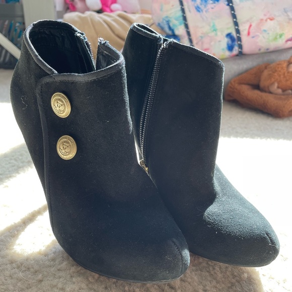 Guess suede booties sz 6.5 - Picture 2 of 5